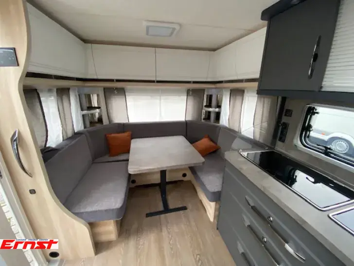 Fahrzeugbild Hobby De Luxe 460 UFe #8