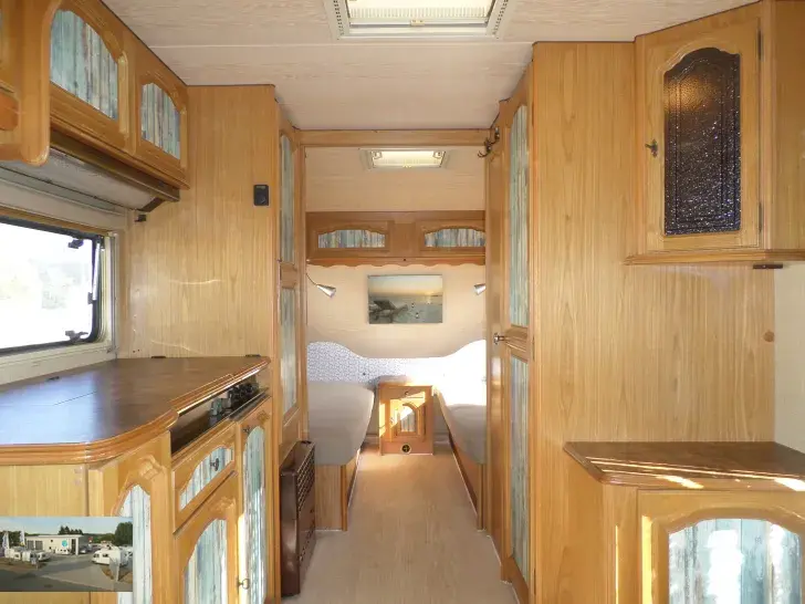 Fahrzeugbild Tabbert Comtesse 530 E Nr. 31 - Einzelbetten, RSG #6