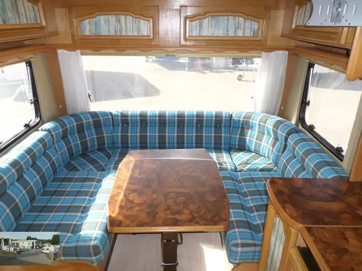 Fahrzeugbild Tabbert Comtesse 530 E Nr. 31 - Einzelbetten, RSG #7