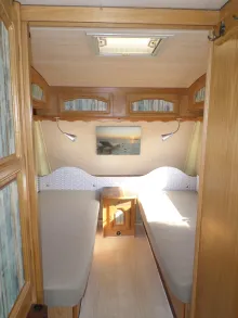 Fahrzeugbild Tabbert Comtesse 530 E Nr. 31 - Einzelbetten, RSG #15