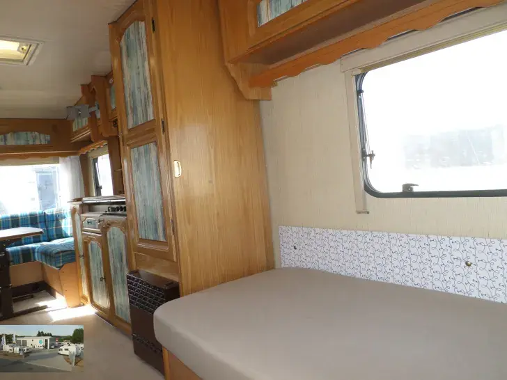 Fahrzeugbild Tabbert Comtesse 530 E Nr. 31 - Einzelbetten, RSG #22