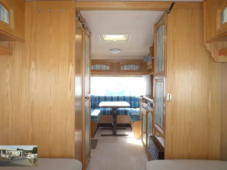 Fahrzeugbild Tabbert Comtesse 530 E Nr. 31 - Einzelbetten, RSG #23