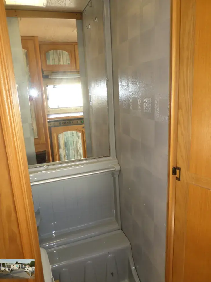 Fahrzeugbild Tabbert Comtesse 530 E Nr. 31 - Einzelbetten, RSG #29