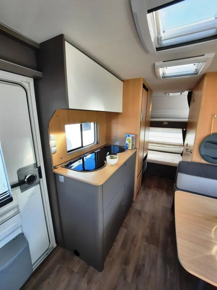 Fahrzeugbild LMC Tandero 500 K Verfüg./2er Fahr./Duschpaket #13