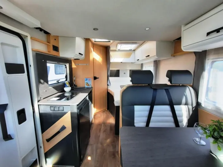 Fahrzeugbild Sunlight T 58 Adventure Edition Verfüg./Sparen Sie 2.473,- € #6
