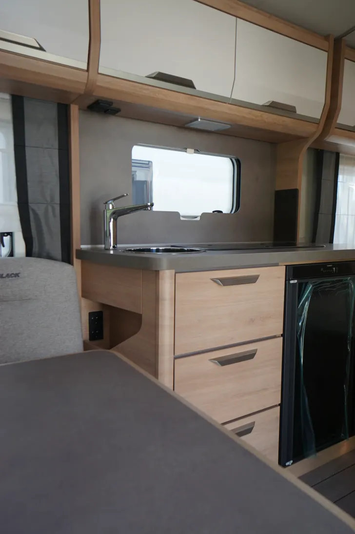 Fahrzeugbild Knaus Südwind 450 FU Black Selection ab Jandelsbrunn #13