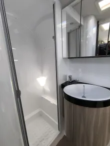 Fahrzeugbild Hobby Excellent Edition 540 WLU #10