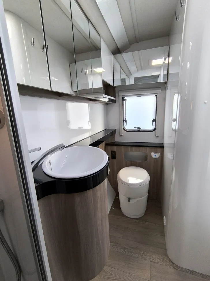 Fahrzeugbild Hobby Excellent Edition 540 WLU #12