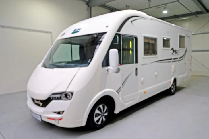 Fahrzeugbild McLouis Yearling 878/Queensbett+Hubbett/Klima/Solar/Mark #4