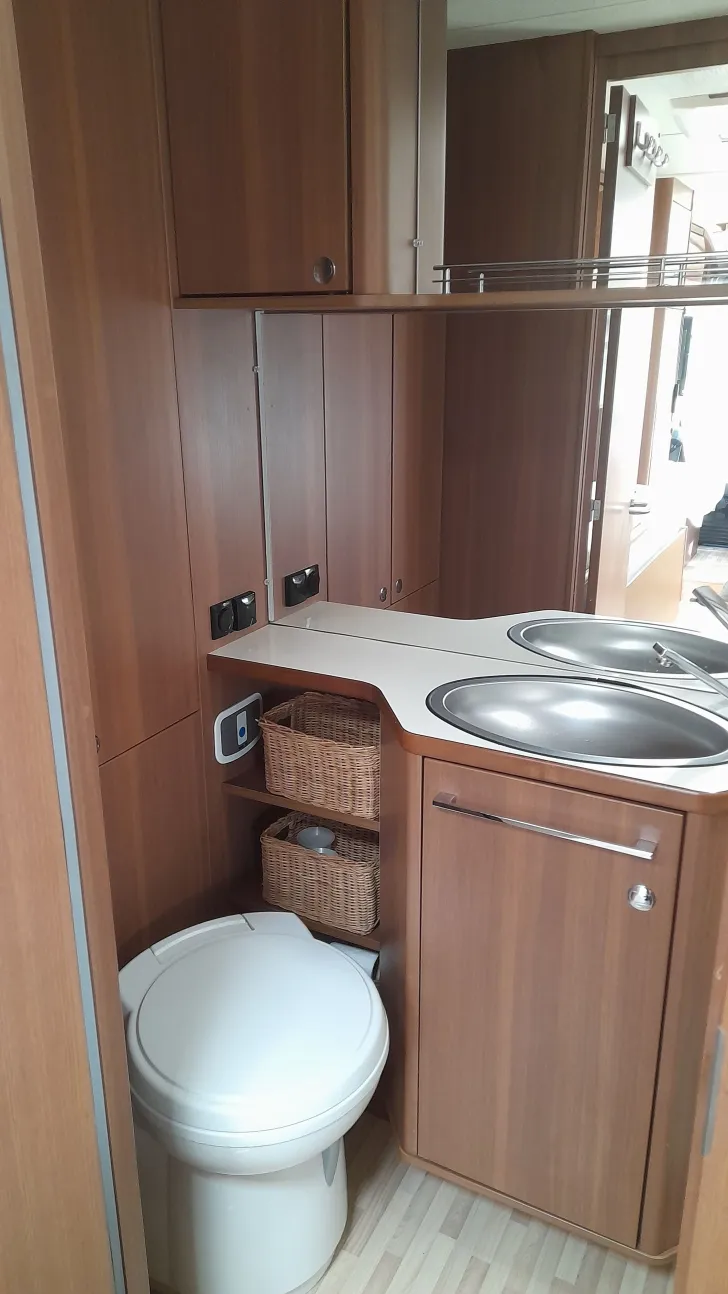 Fahrzeugbild LMC Comfort T 713 Passion #8