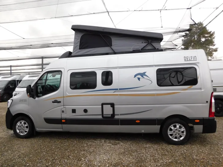 Fahrzeugbild Bürstner Delfin Limited C 621 3,5T+Schlafdach+Längsbetten #4