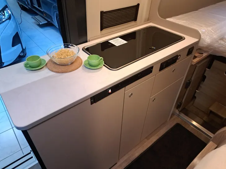 Fahrzeugbild Carado pro+ CV 640 3. Bett #14