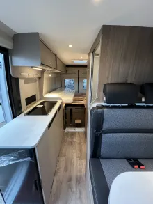 Fahrzeugbild Carado CV 640 PRO+ 180 PS Automatik, 2026 #8