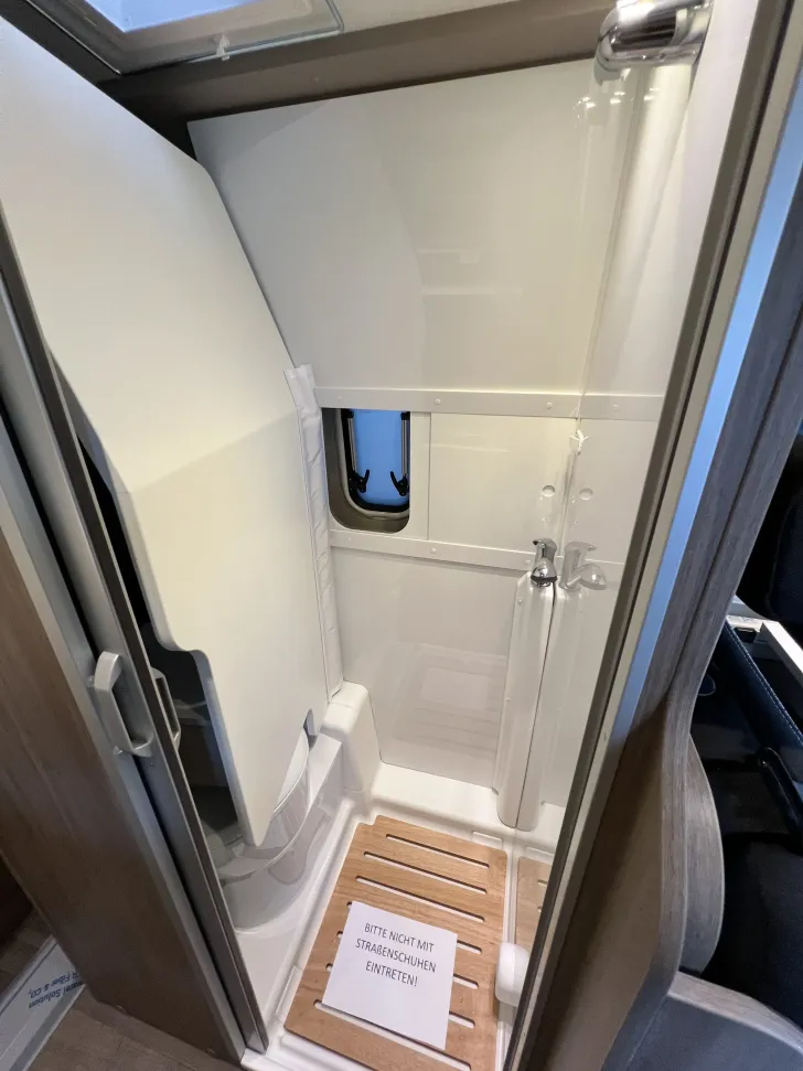 Fahrzeugbild Carado CV 640 PRO+ 180 PS - EINZELSTÜCK - DELTA #13