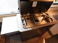 Bild 15 Sunlight Vanlife 540 AWT iso+beheizt, Fenster hi.re.