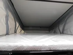 Bild 19 Sunlight Vanlife 540 AWT iso+beheizt, Fenster hi.re.