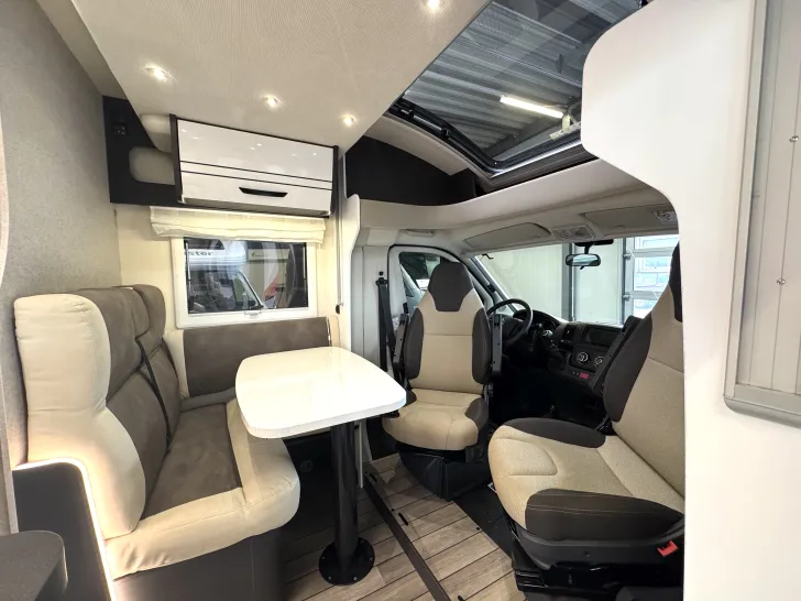 Fahrzeugbild Forster T 669 EB #8