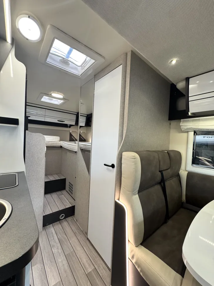 Fahrzeugbild Forster T 669 EB #9