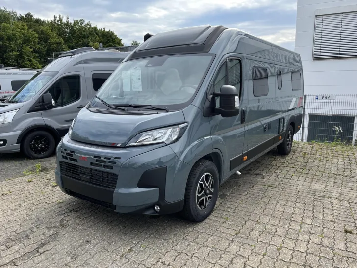 Fahrzeugbild LMC Innovan 640 #1