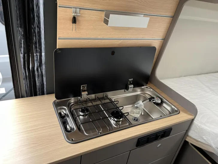 Fahrzeugbild LMC Innovan 640 #21