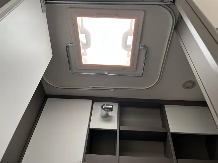 Fahrzeugbild LMC Innovan 640 #27