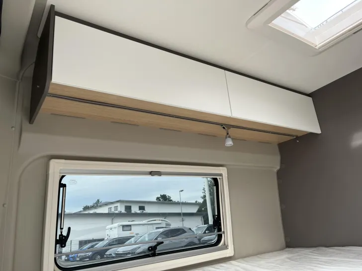 Fahrzeugbild LMC Innovan 640 #29