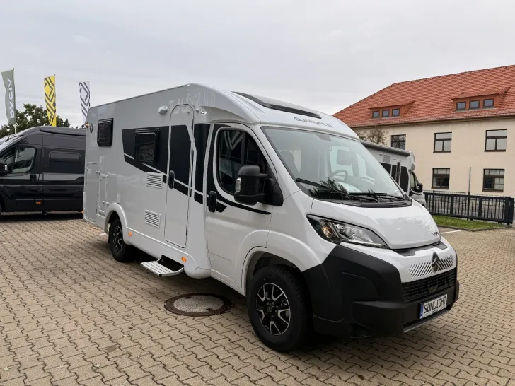 Fahrzeugbild Sunlight V 66 #Schnäppchen #8