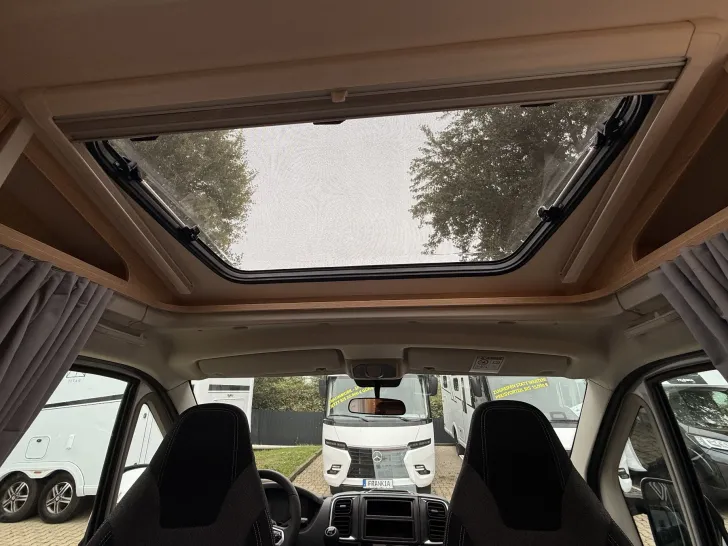 Fahrzeugbild Sunlight V 66 #Schnäppchen #24