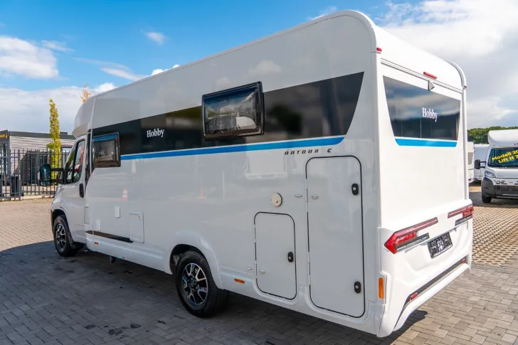 Fahrzeugbild Hobby ONTOUR C 700 GQ *Mj.25*Queensbett*L-Sitzgruppe* #3