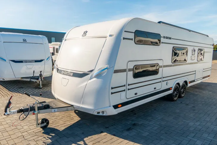 Fahrzeugbild LMC Exquisit VIP 710 K RS EDITION  ALDE+7 PERSONEN #2