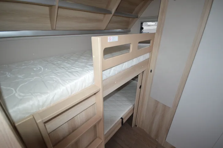 Fahrzeugbild Hobby De Luxe 490 KMF Für die Familie #9