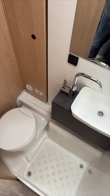 Toilette Sunlight T 66S