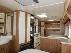 Bild 8 Hobby De Luxe 560 KMFe Mover,Klima,Markise,Radträger