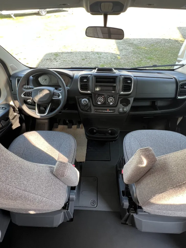 Fahrzeugbild Sunlight A 60 *nur 5,99 m*Alufelgen*elektrische Bremse* #7