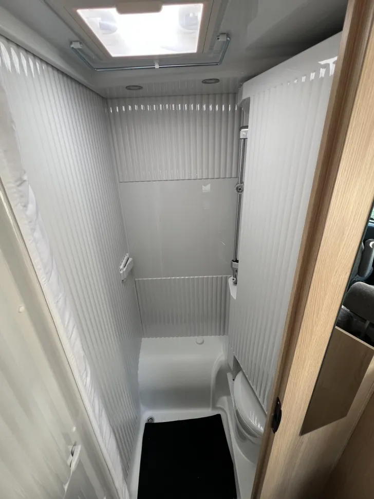 Fahrzeugbild Sunlight A 60 *nur 5,99 m*Alufelgen*elektrische Bremse* #14