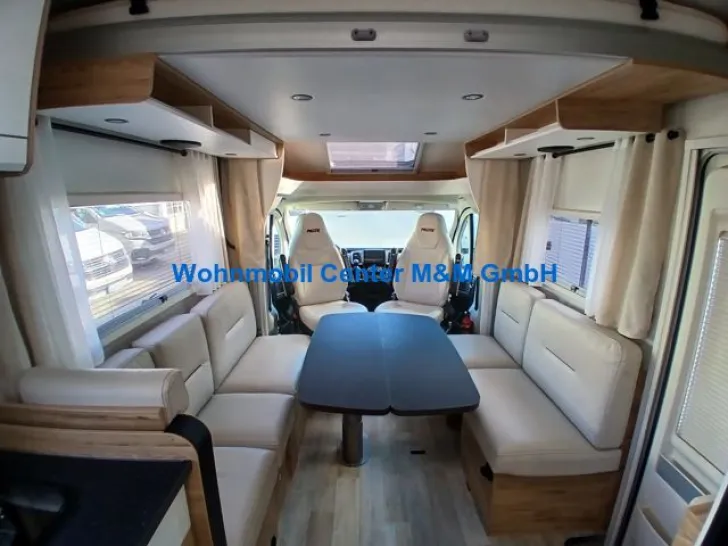 Fahrzeugbild Pilote P696 D Evidence TV Sat Solar #4