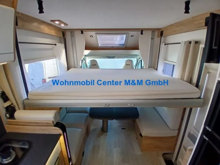 Fahrzeugbild Pilote P696 D Evidence TV Sat Solar #6