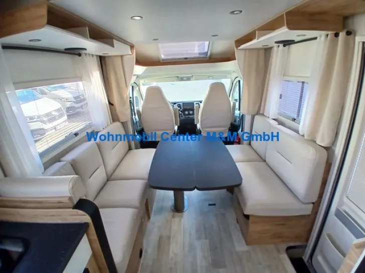 Fahrzeugbild Pilote P696 D Evidence TV Sat Solar #11