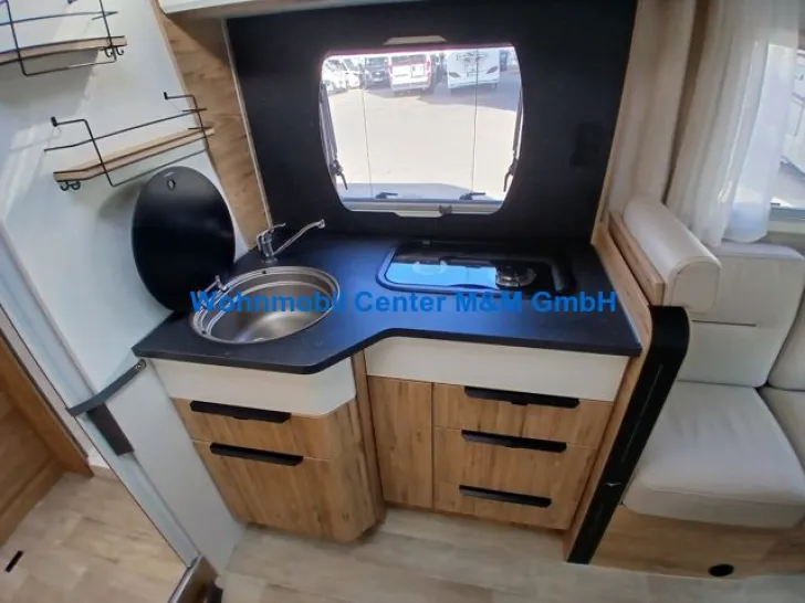 Fahrzeugbild Pilote P696 D Evidence TV Sat Solar #12