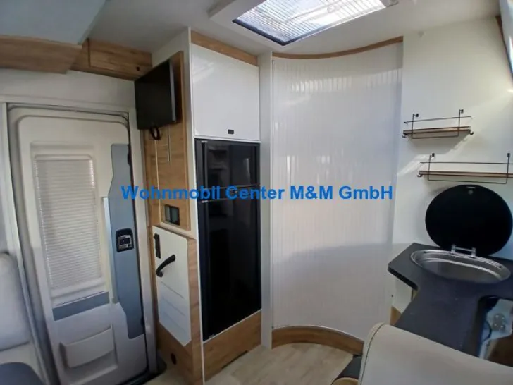 Fahrzeugbild Pilote P696 D Evidence TV Sat Solar #13