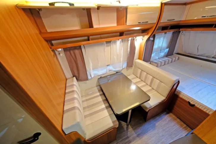 Fahrzeugbild Hobby Ontour 470 KMF/Festbett+Etagenbetten/Finanz. #6