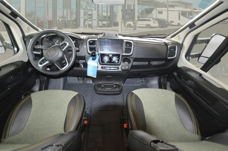 Fahrzeugbild Sunlight T 68 XX #5