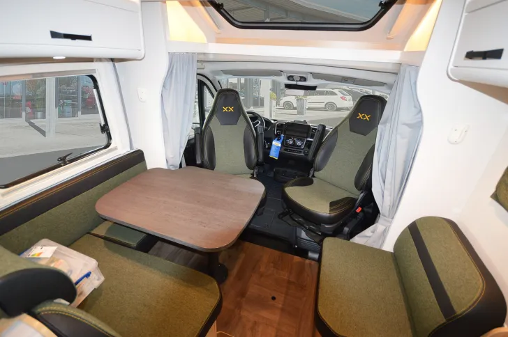 Fahrzeugbild Sunlight T 68 XX #4