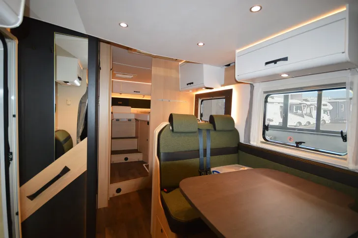 Fahrzeugbild Sunlight T 68 XX #6