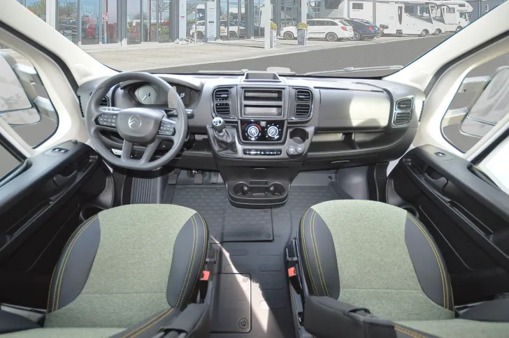 Fahrzeugbild Sunlight T 68 Paket One Black #5