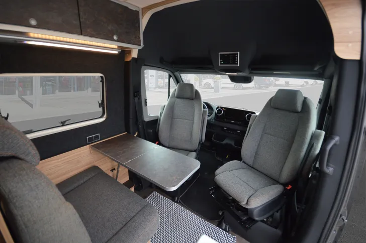 Fahrzeugbild Hymer Camper Van Grand Canyon S CrossOver Allrad*Automatik*Schlafdach #4