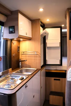 Bild 10 Laika Kosmo 6.4 Automatik 9 Gang/ 160 PS/