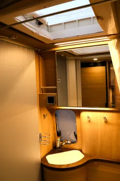 Bild 15 Laika Kosmo 6.4 Automatik 9 Gang/ 160 PS/