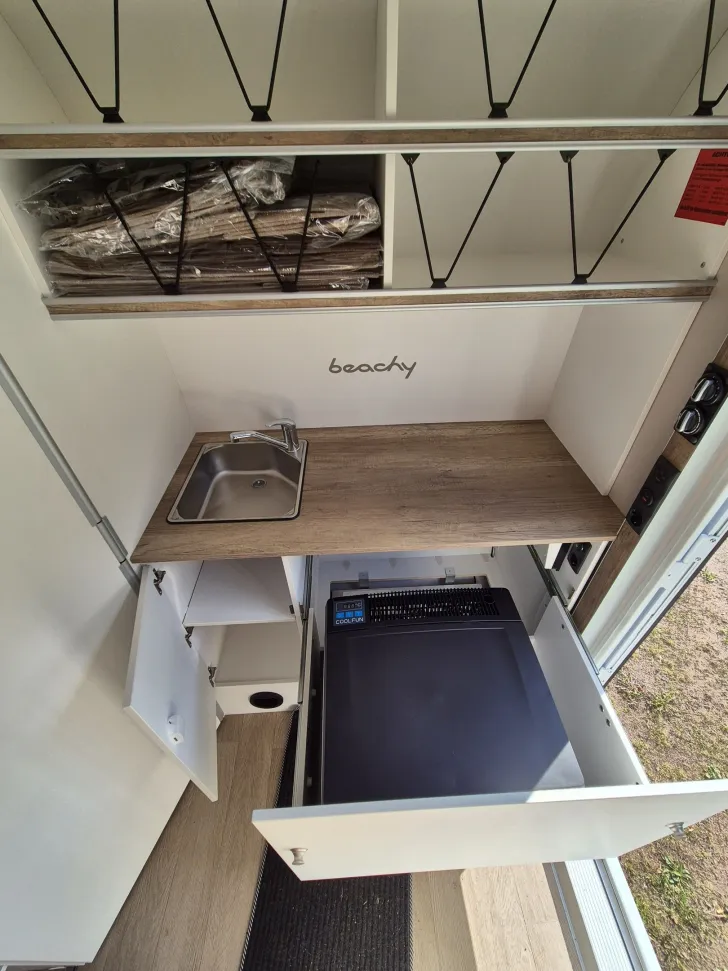 Fahrzeugbild Hobby Beachy 450 #16