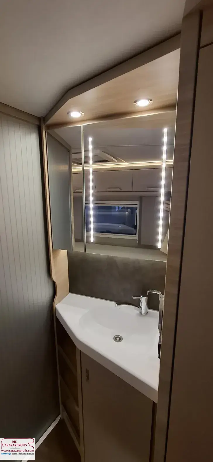 Fahrzeugbild Knaus Van TI Plus 700 LF Plat.Select. 4Gurtpl/Bettumbau #10